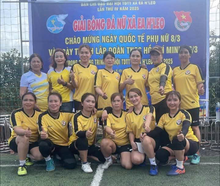 Giải bóng đá Nữ chào mừng Ngày Quốc tế phụ nữ 8-3